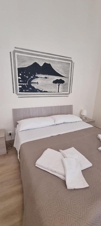 Отель Keira House Napoli Экстерьер фото